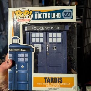 Doctor Who TARDIS Vinyl Figure